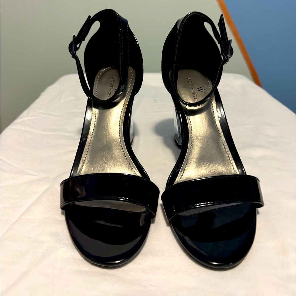 Patent leather Women’s dress shoes